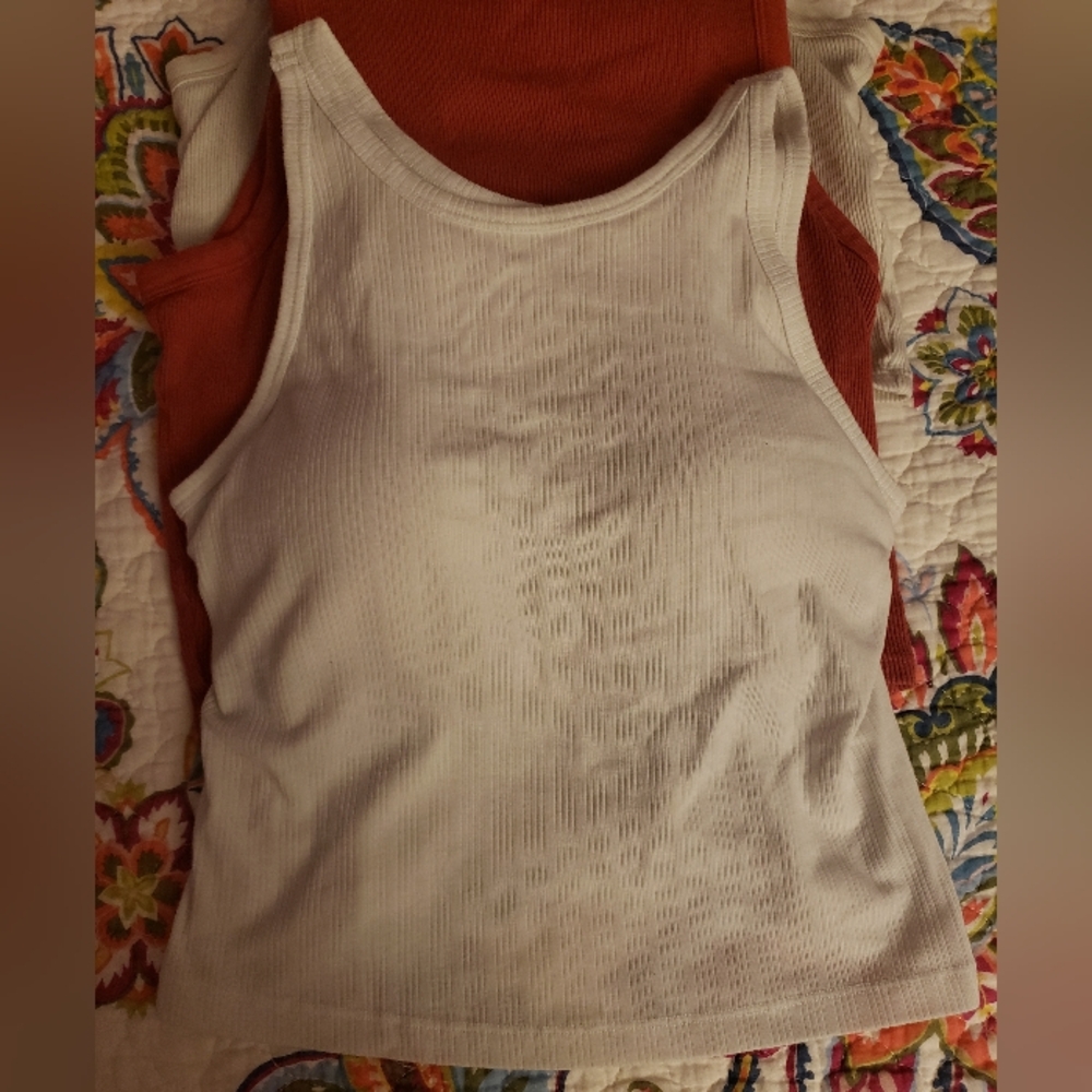 Bundle Of Bra Tank Tops Cropped Size Medium - Picture 7 of 11